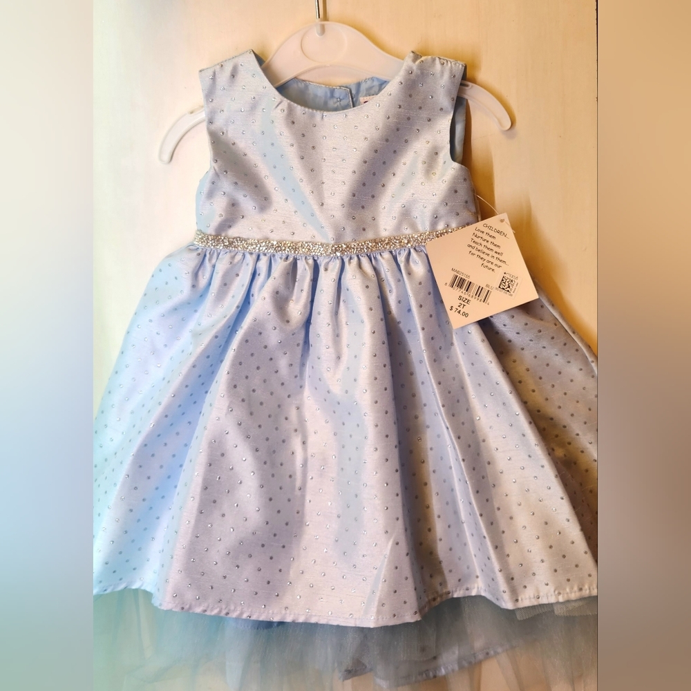 Cinderella-style dress with silver belt